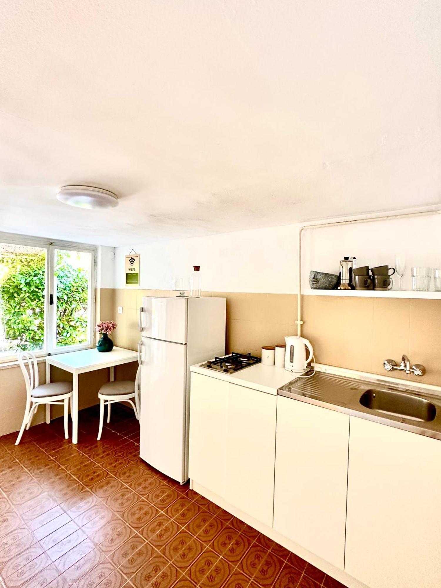 House Marea-newly Renovated 100m From The Sea